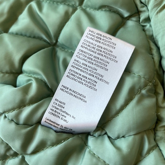 UO Adjustable Puffer Jacket - Picture 10 of 11